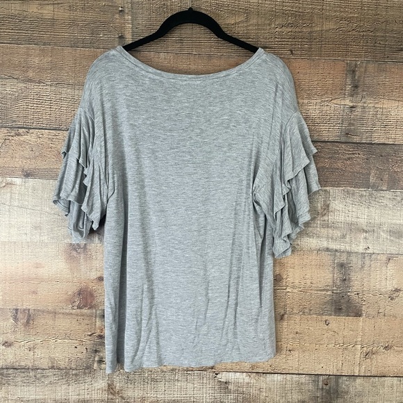 Alya Wife Mom Boss gray tiered sleeve top Size Small - Picture 5 of 7